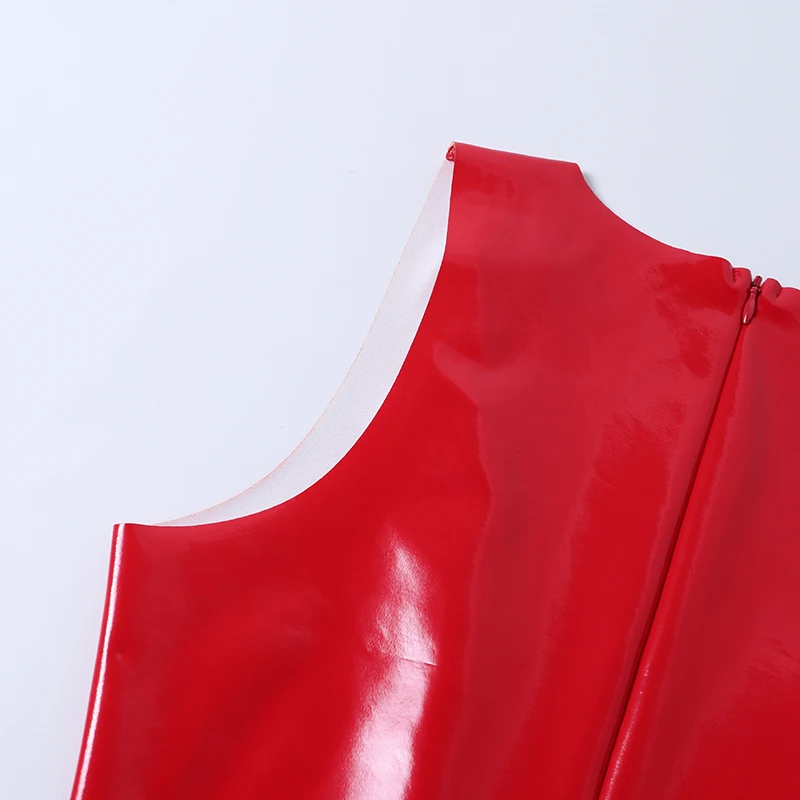 body féminin simili cuir rouge