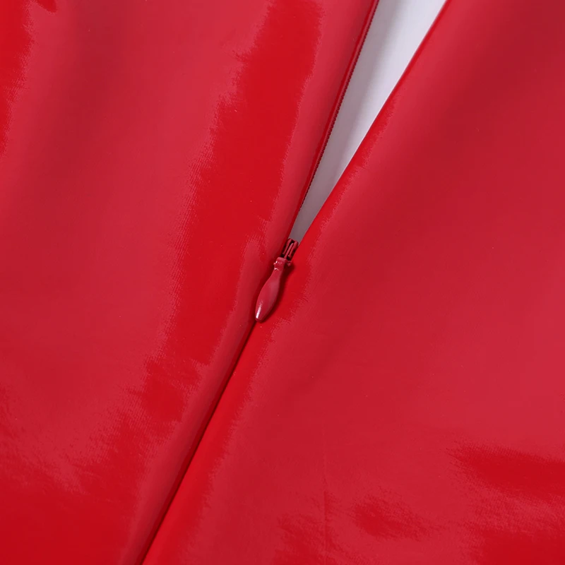 body femme élégant simili cuir rouge