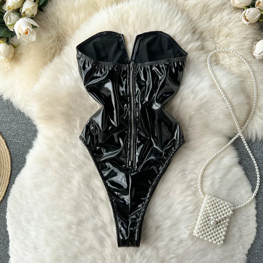 body femme tendance simili cuir