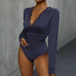 body femme habillé bleu foncé col V dentelle