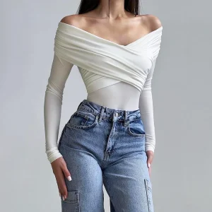 body tendance épaules dénudées