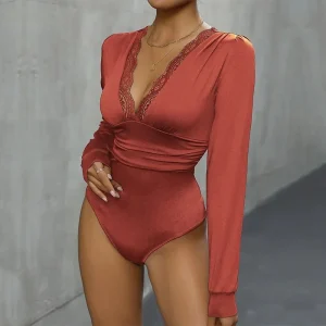 body femme habillé orange brulé col V à dentelle
