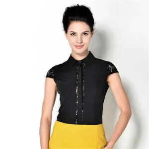 body femme en coton élégant avec finition en dentelle